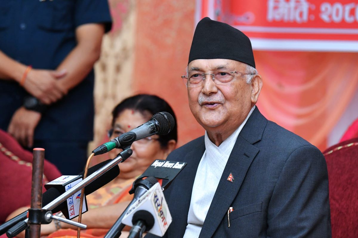 सदियौँदेखि कायम एकता भाँड्नेदेखि सचेत रहनुपर्छ : अध्यक्ष ओली